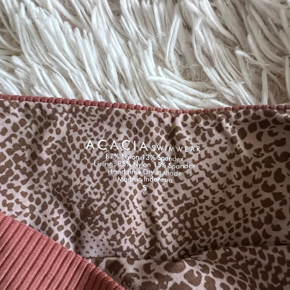 ❌SOLD❌ Acacia • Mundaka full piece in lipstick cord - Picture 2 of 4